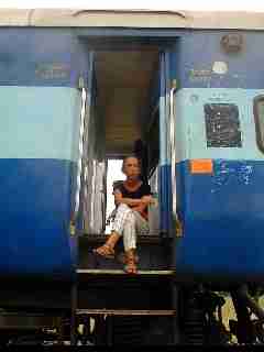 india-treno-02