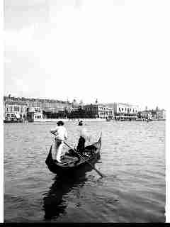 bacino-con-gondola-1904